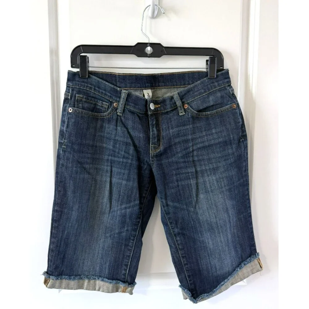Lucky Brand Medium Wash Blue Denim Jean Bermuda Shorts Long inseam Size 8/29